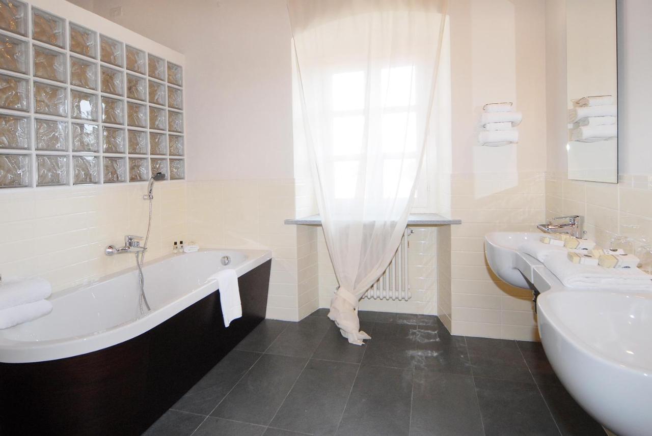 Hotel Antico Podere Propano Saluzzo Bagian luar foto
