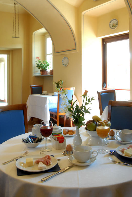 Hotel Antico Podere Propano Saluzzo Bagian luar foto