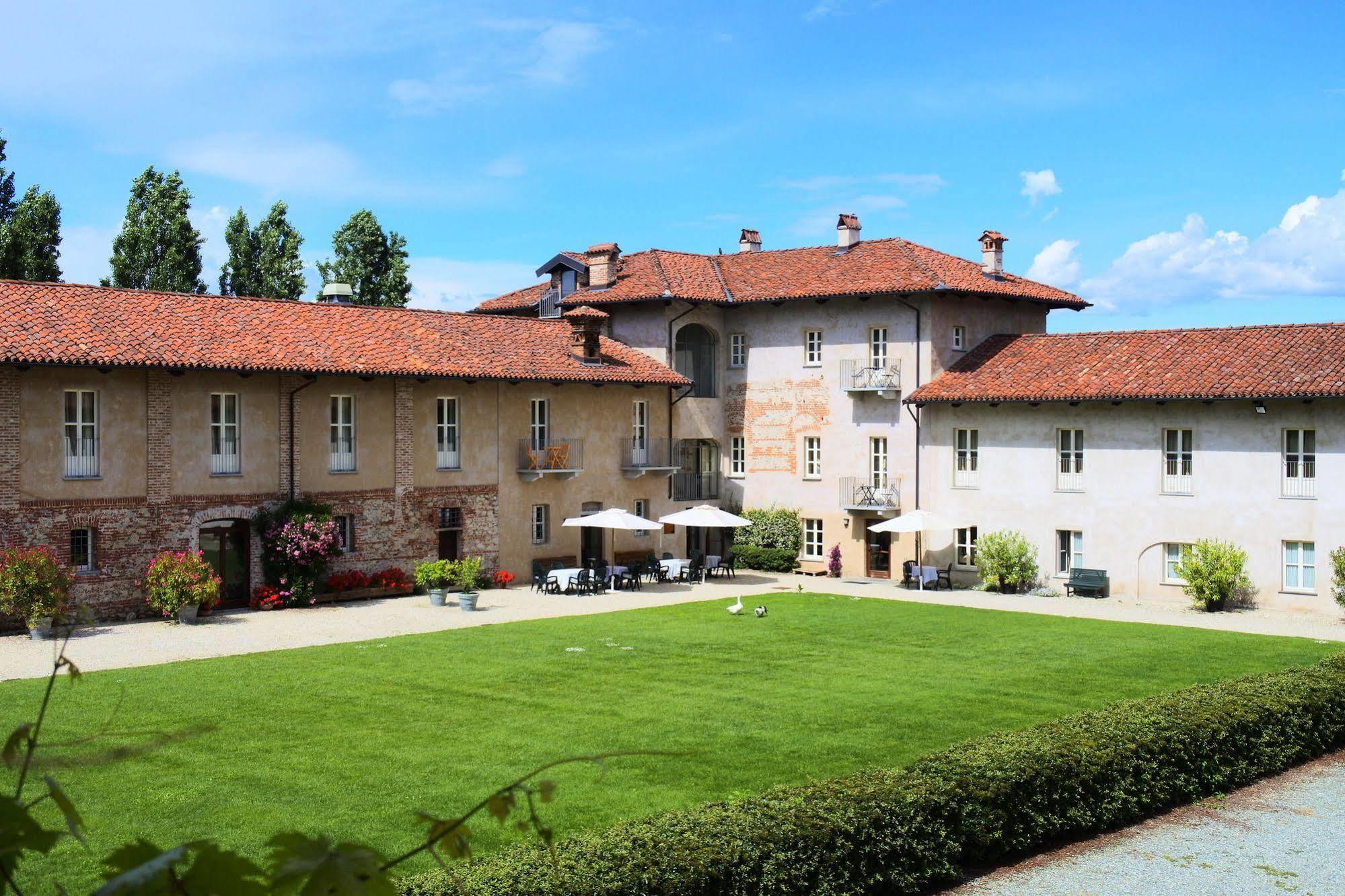 Hotel Antico Podere Propano Saluzzo Bagian luar foto