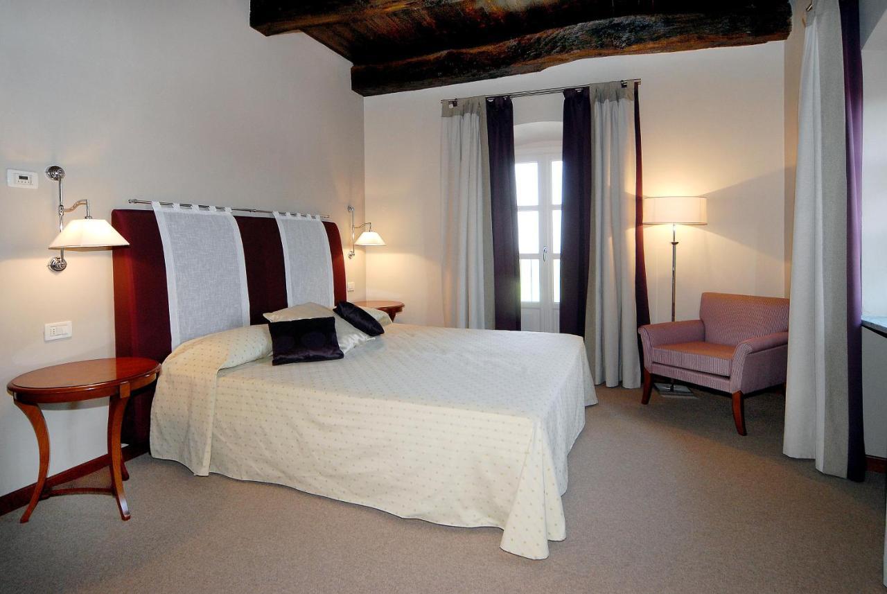 Hotel Antico Podere Propano Saluzzo Bagian luar foto